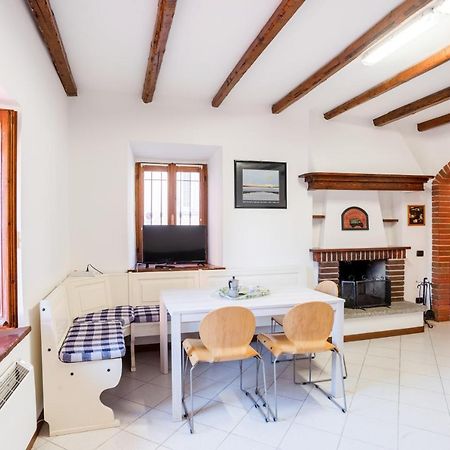 Limonta Lake View Apartment With Private Parking Bagian luar foto